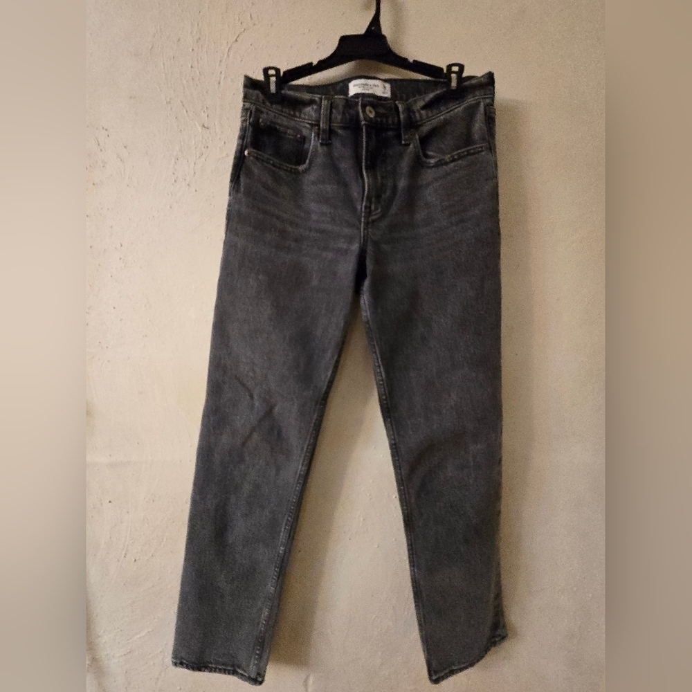 Abercrombie & Fitch Women's Gray Straight Leg Jeans